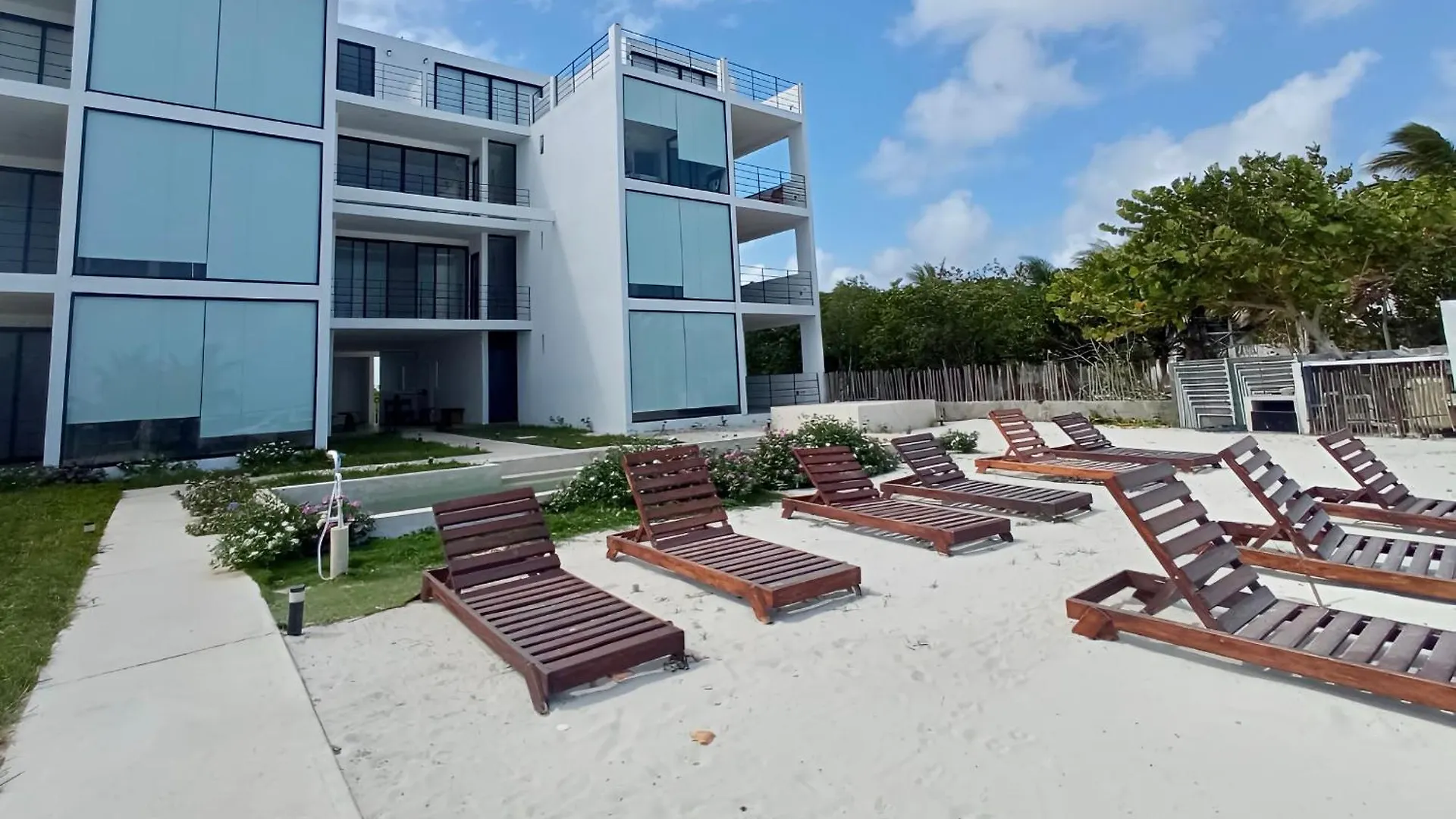 Oceanfront Bliss At Azul Azul Mahahual Apartment